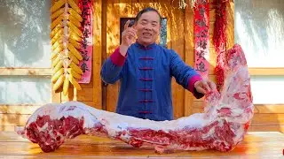 Целый позвоночник ягненка от шеи до хвоста, тушеный в огромной кастрюле! Один из моих любимых!