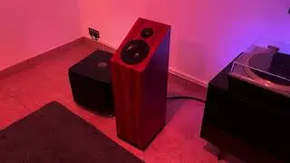 Four Tet &ldquo;Three Drums&rdquo; played by WiiM Ultra, Heed Obelisk si3, Heed Enigma 5 & Rel T/7x