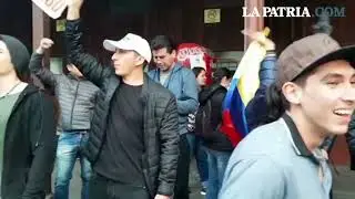 Celebración en El Cable Manizales por el triunfo de Gustavo Petro