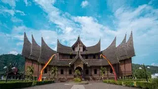 TRADISI SUKU YANG BERASAL DARI SUMATERA BARAT 