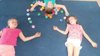 juggling girls