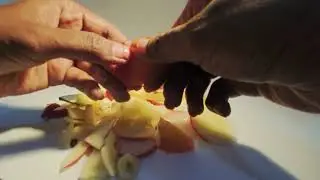 Apple crushing ASMR ~ fruit crushing sound~ odly satisfying sound~ most  satisfying video
