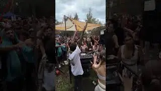 music connecting people🖤