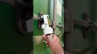Seal Lock installed on container door.