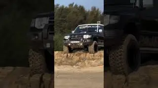 SLIDING 🔥🔥 | #kerala #modified #car #mitsubishi #pajero #beach #vibes