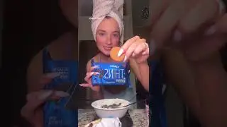 letting my followers choose my high protein yogurt bowl recipe combination of the day 👅💅🏼😌