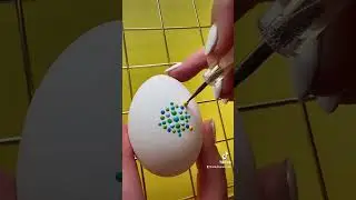 Mandala Dotting on an Easter Egg #shorts