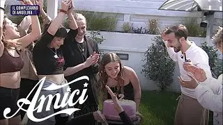 Amici 22 - Il compleanno di Angelina