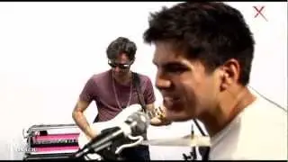 ► We Are The Grand - Save the Bullets en vivo Rockaxis TV ◄