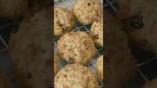 Delicious Carrot Cookies with Velvety Cream Cheese Icing