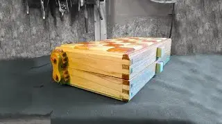 08: Wooden Mechanical Chess Set With Gear Hinges!