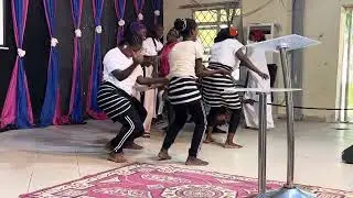 A special dance ministration by the Tiv cultural troop during the variety service 