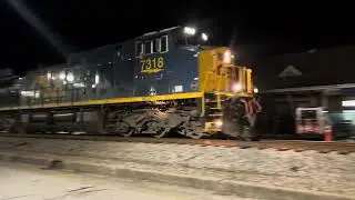 Awesome 90&rsquo;s Square Tag K5LA! CSX 7318 leads E315-26 North By Dillon,SC 12/26/25 