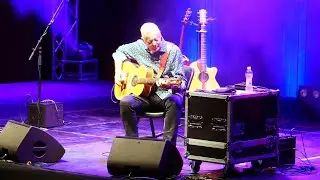 Tommy Emmanuel - Ruby's Eyes (including speach about the song)