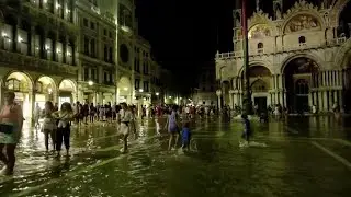 Floods hit Venice's St. Mark's Square