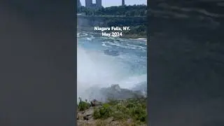 Mother Nature SLAYS! #crossborder #niagarafalls #sighting #sightseeing #collectmemories