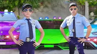 La storia dell'auto della polizia Lamborghini🚔 Jason e Alex sono detective | Video per bambini