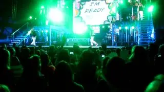 Big Time Rush - Love Me Love Me - LIVE