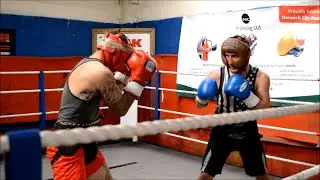 Ryan Walsh Sparring Craig Poxton