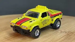 John316diecast 2018 Hot Wheels Car Culture Shop Trucks Subaru BRAT ** Yellow