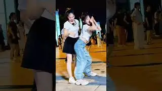 #music #bestshuffle #fashion #dancer #trend #shuffle #cuttingshapes #shuffling #trending #dancing