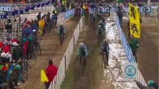 Cyclo-Cross World Championships Men's Elite Race - Early bike change