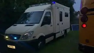 Ambulance vanlife ! helping the skoolies #ukvanlife #roughandreadyadventures