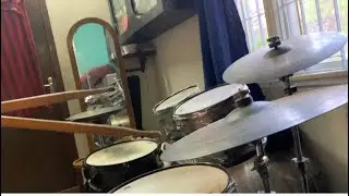Ghost note paradiddle groove