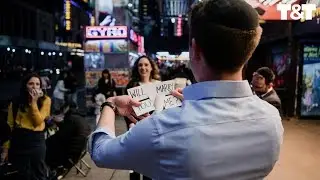 Street Magician Helps With Romantic Proposal