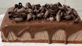 O FAMOSO BOLO NUVEM DE CHOCOLATE QUE DESMANCHA NA BOCA