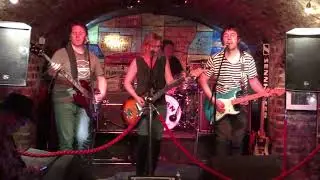 'Distraction' - The Dying Lights (Live at the Cavern 20.05.19)
