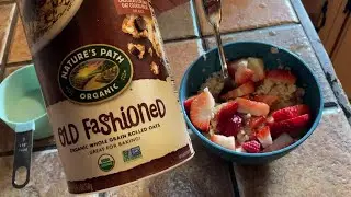 Nature&rsquo;s Path Organic Old Fashioned Whole Grain Rolled Oats