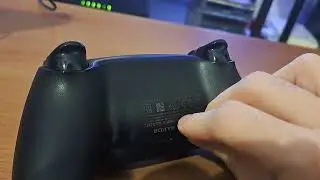 PS5 DualSense TouchPad Glitch/Bug. Stuck in center when you press.