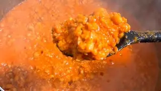 Surprise Your Friends with this Tasty No Red Oil Jollof Beans Variation
