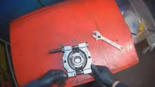 Audi B5: 2.8L V6Q Left rear wheel bearing replacemnet