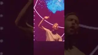 Calvin Harris: Feel So Close