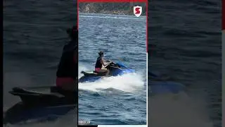 Birthday Girl Kriti Sanon Enjoying Jet Ski Boat 😍 #bollywood #kritisanon #shorts #skshowbiz