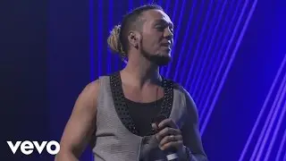 Molejo - Amor Estou Sofrendo (Ao Vivo) ft. Belo