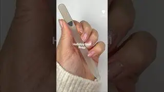 Prepare your nails for all those holiday parties this weekend 🎉