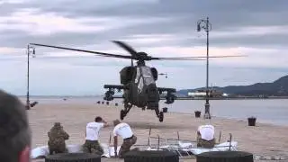 ELICOTTERO DECOLLA DAL MOLO AUDACE A TRIESTE