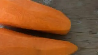 Готовим чечевичный суп на печи.