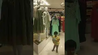 Aizah#reliance trends shopping mall#lucknow#Naah goriye song#shorts#Aizah's world