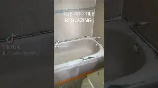 Before and after tub and tile regla #tubreglazing #bathtubrefinishing #reglazing #bathroom