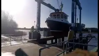Causeway Maid getting craned out at Coleraine Marina