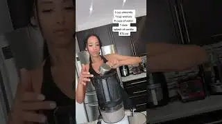 Almond and Walnut milk with E3Live!