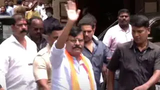 Mumbai: Sanjay Raut reaches ED office in connection with the Patra Chawl land scam case