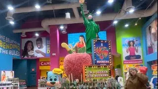 Visit to Giant Candy store in NewYork City🏙️&ldquo;IT&rsquo;S SUGAR &ldquo;#candylovers #love #chocolate #timessquare