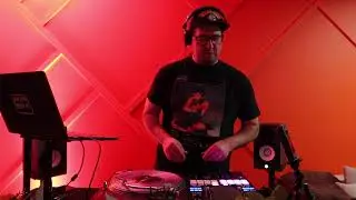 Love Beats & Bedsqueaks - Iron Mike