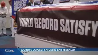 World's largest Snickers candy bar in Waco