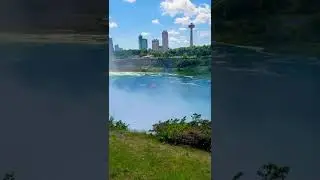 Minion at Niagara Falls!